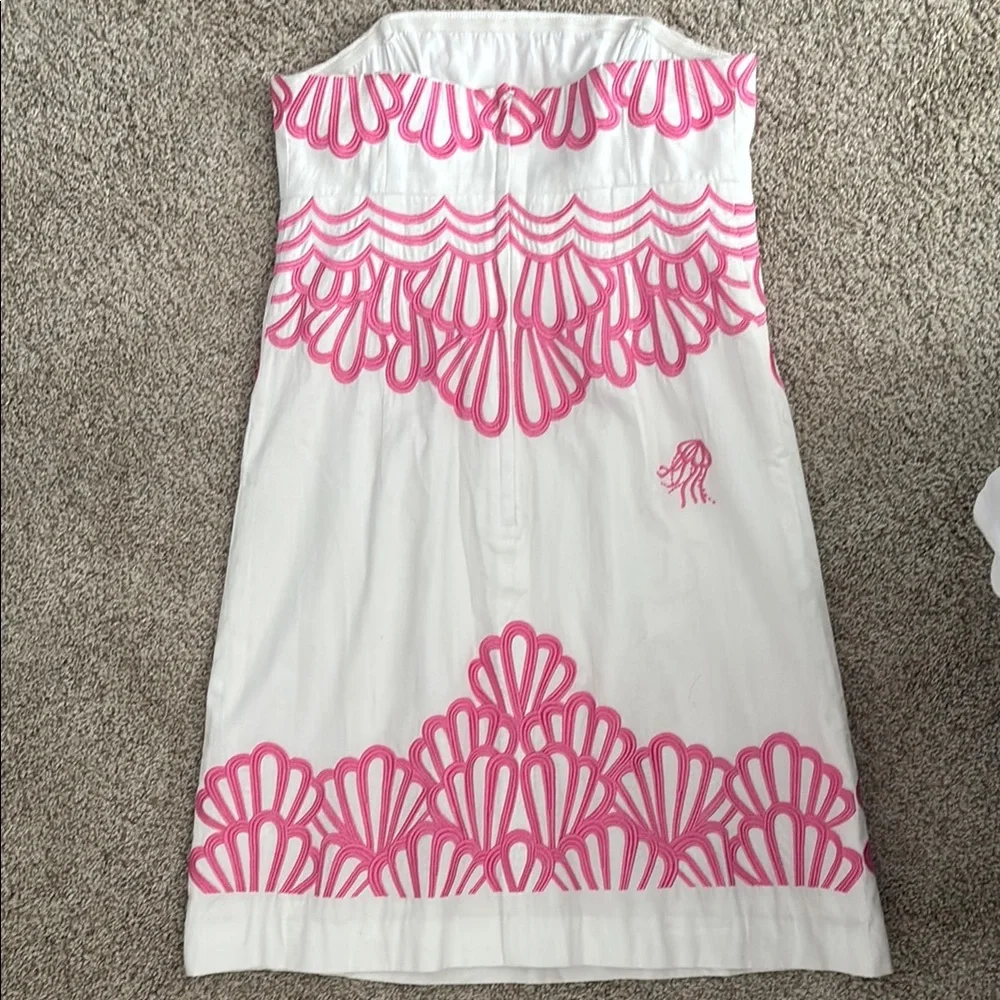 Lilly Pulitzer White Strapless Dress with Pink Scallop Embroidery - Picture 3 of 5